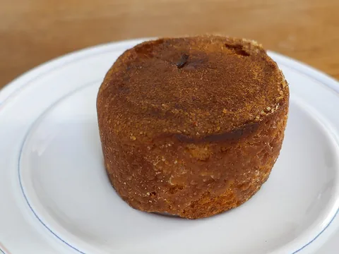 A honey-and-jam nonnette cake