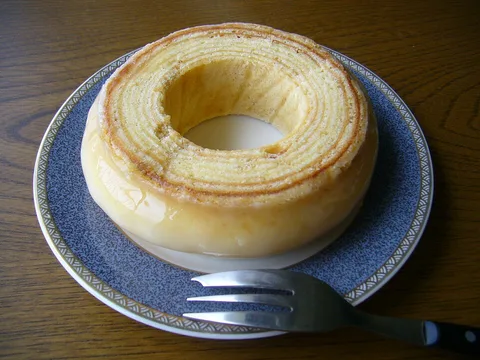A ring of layered Baumkuchen cake