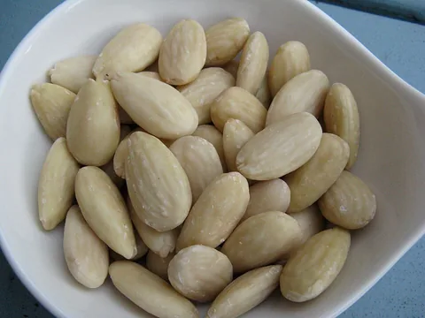 Blanched almond kernels in a bowl
