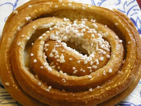 Pearl sugar on a Swedish cinnamon bun
