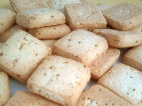 Anise-grain Corsican canistrelli biscuits