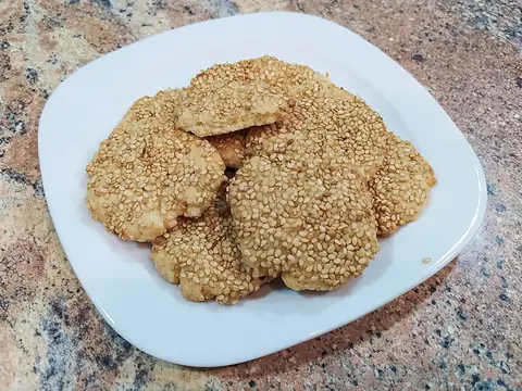 Sesame-coated barazek biscuits