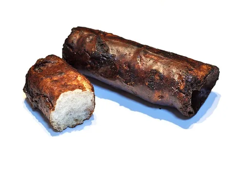 Brown-sugar-coated fugashi wheat-gluten sticks