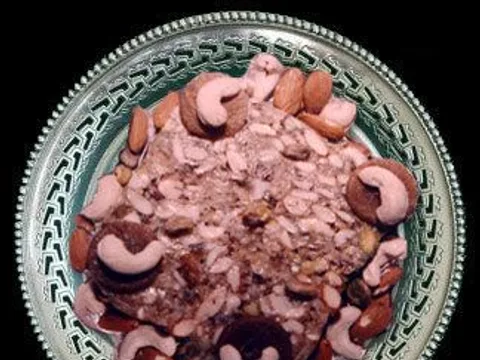 Karadantu sweet served on a plate