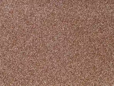 A close view of whole teff grains