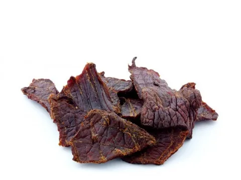 Dehydrated beef jerky pieces
