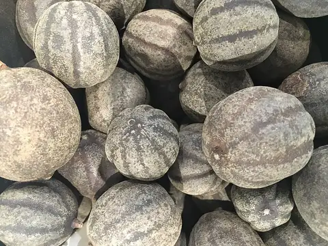 Whole dried black limes