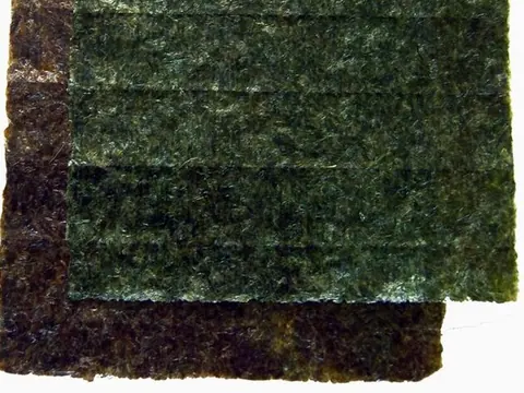 Roasted nori seaweed sheets