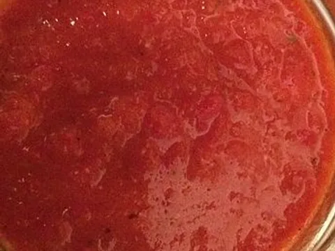 Prepared red harissa sauce